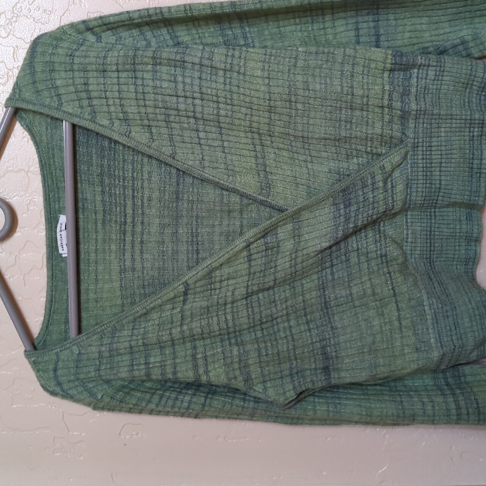 Women's sweaters - Picture 3 of 3